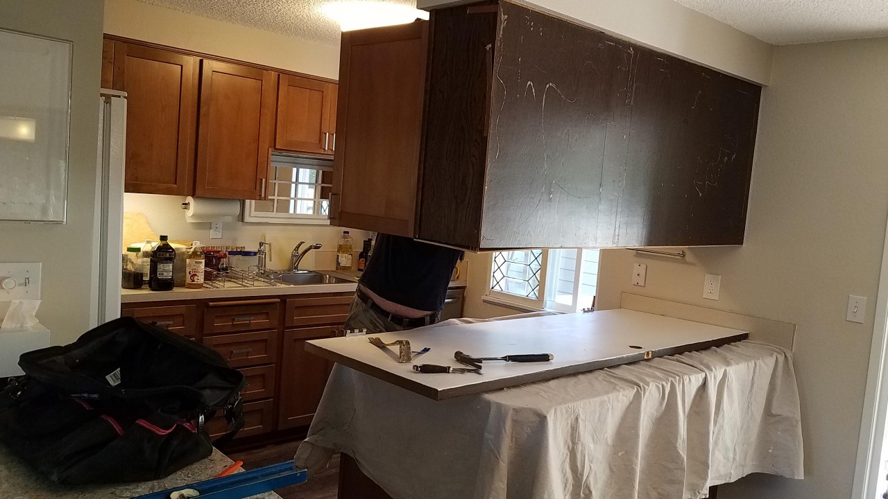 Kitchen cabinet and countertop replacement mid-installation